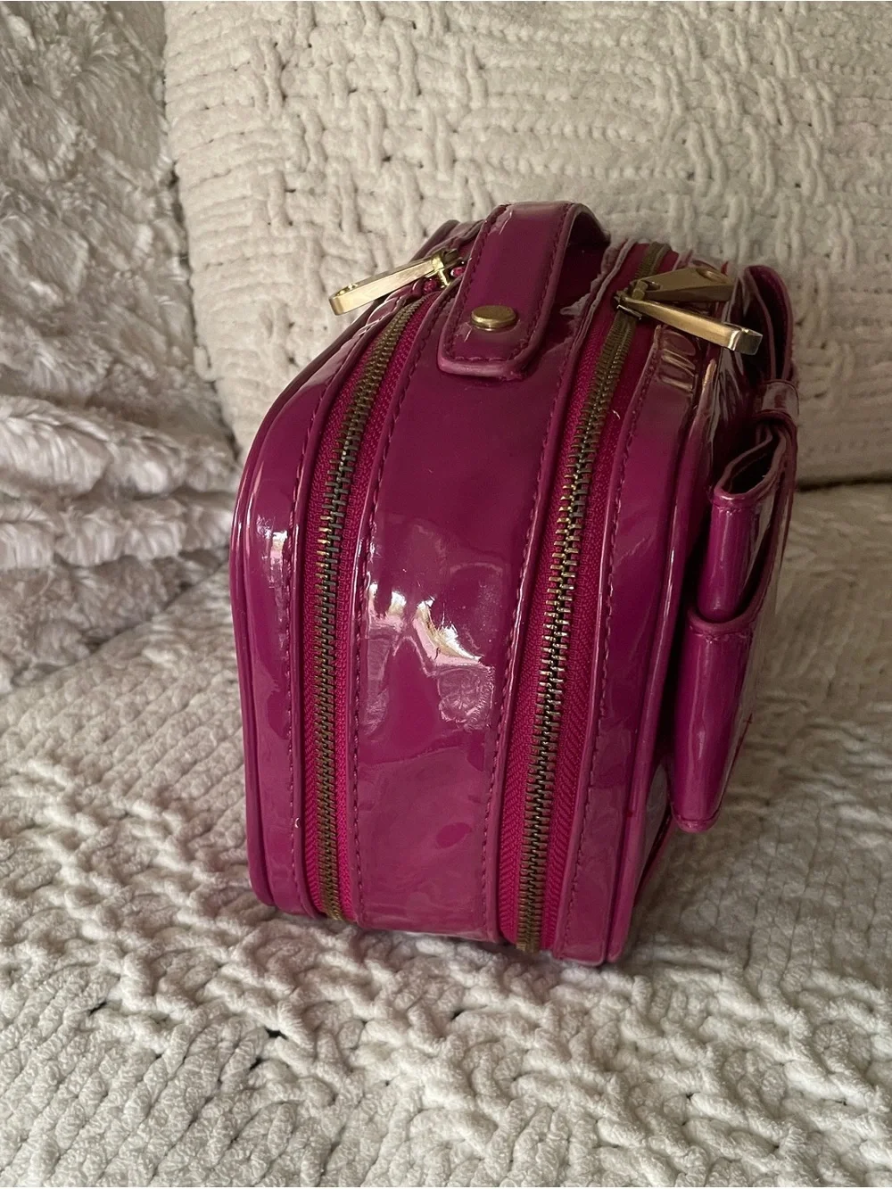 ZAC Zac Posen Patent Cosmetic Case / Makeup Bag – Fuchsia